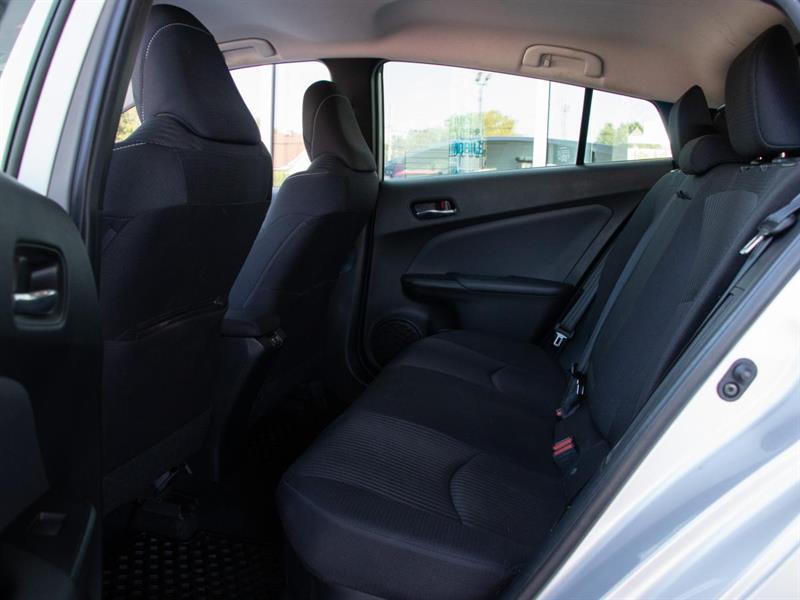 toyota Prius 2020 - 24