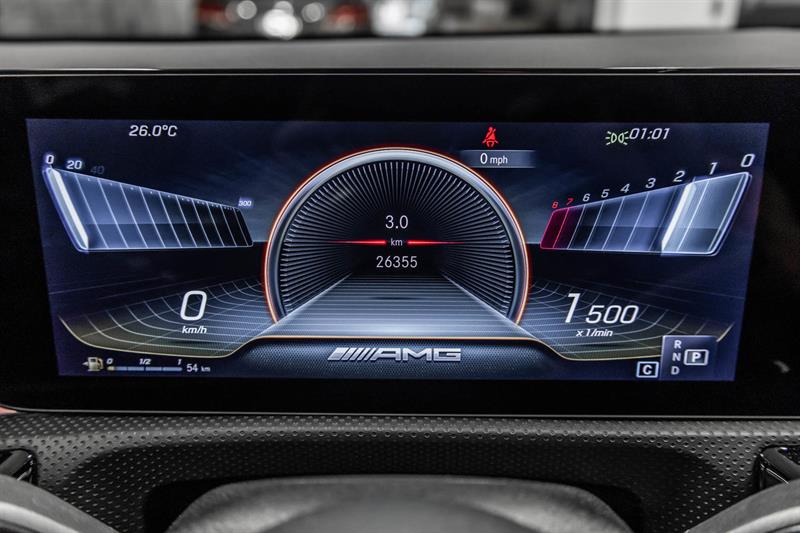 mercedes-benz CLA45 AMG 2022 - 26