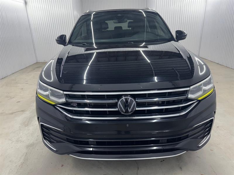 2023 Volkswagen Tiguan - Image 2