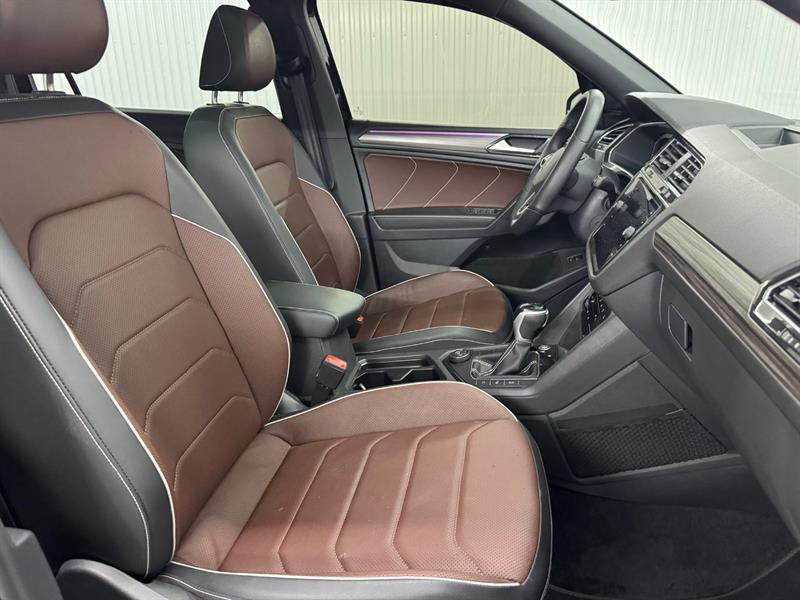 2023 Volkswagen Tiguan - Image 17