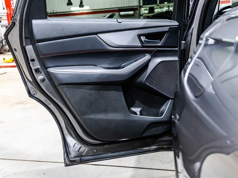 2023 Acura MDX - Image 12