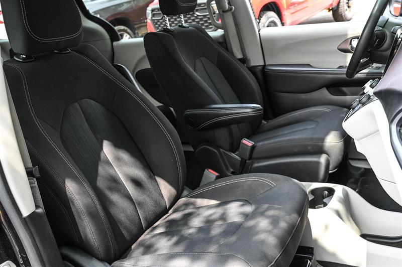 2023 Chrysler Grand Caravan - Image 9