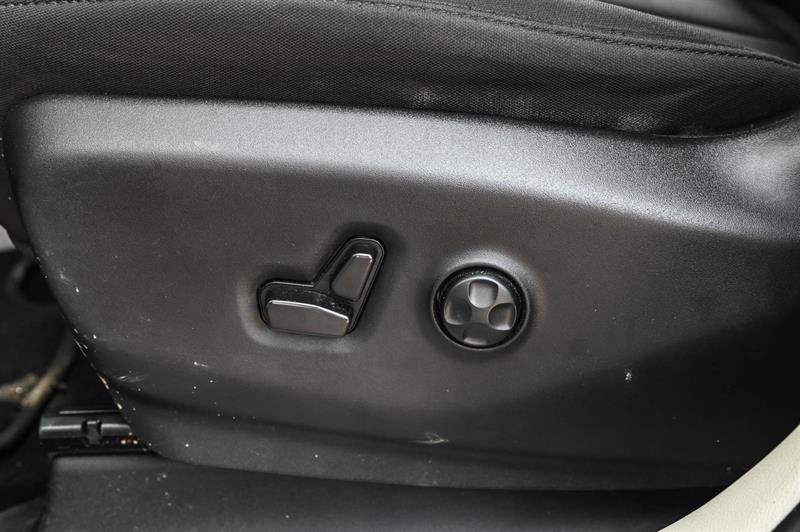 2023 Chrysler Grand Caravan - Image 10