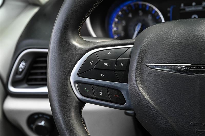 2023 Chrysler Grand Caravan - Image 18