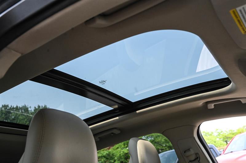 2018 Lincoln MKX - Image 8