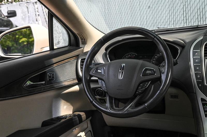 2018 Lincoln MKX - Image 17