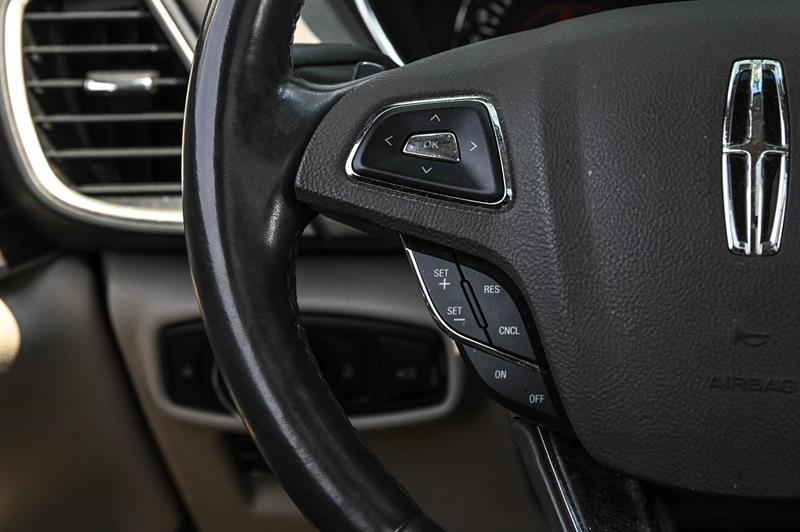2018 Lincoln MKX - Image 18