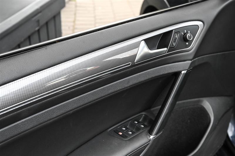 2018 Volkswagen Golf - Image 14