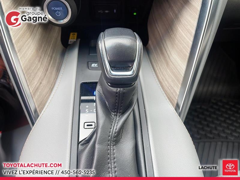 toyota Venza Hybrid 2021 - 13