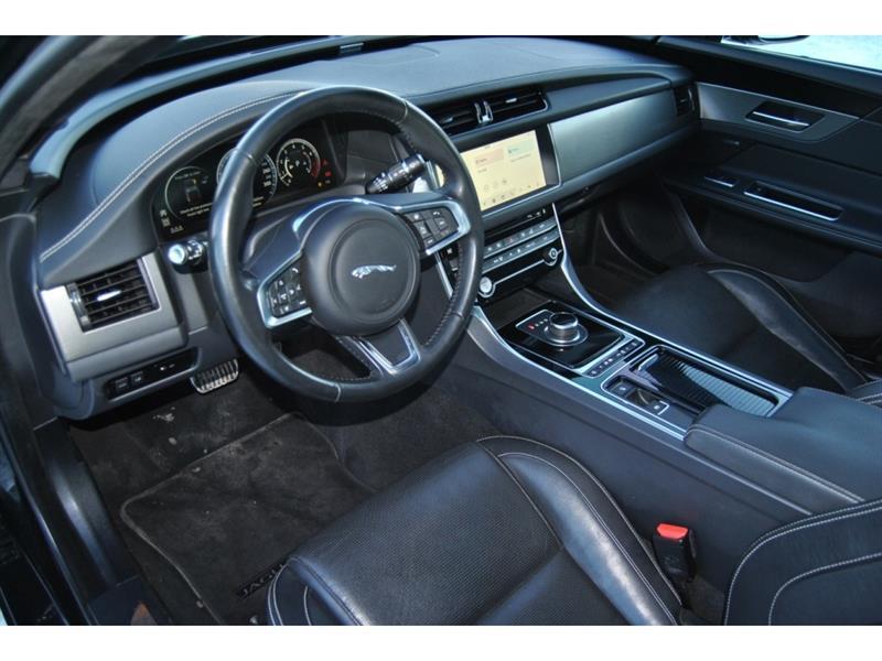 2020 Jaguar XF - Image 12