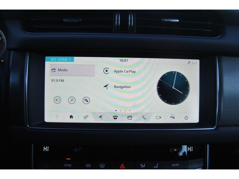 2020 Jaguar XF - Image 19