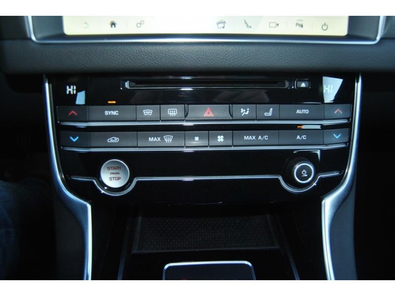 2020 Jaguar XF - Image 20