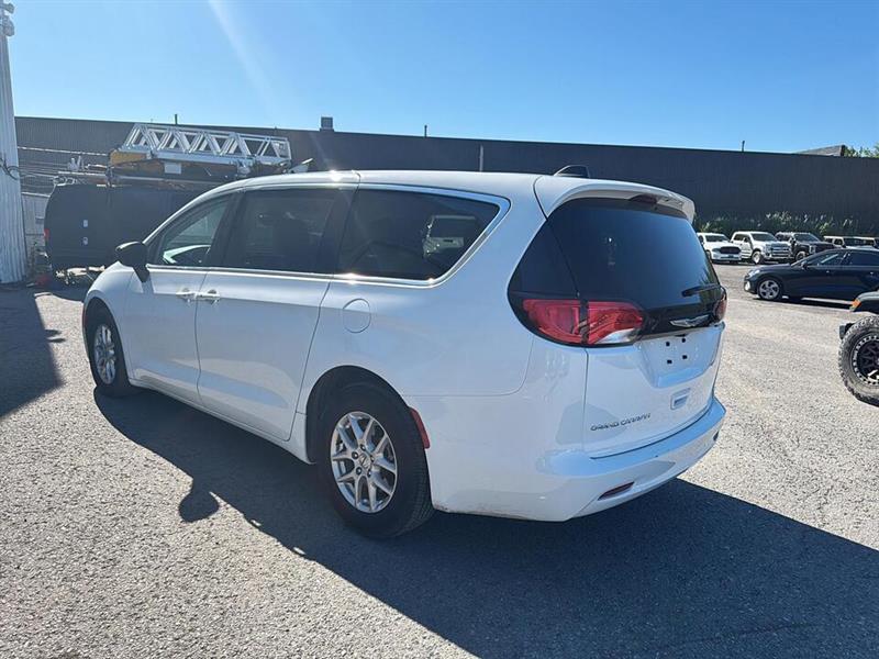 chrysler Grand Caravan 2024 - 5