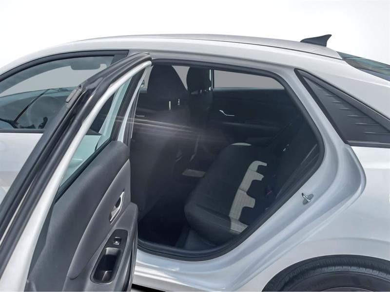 hyundai Elantra 2023 - 10