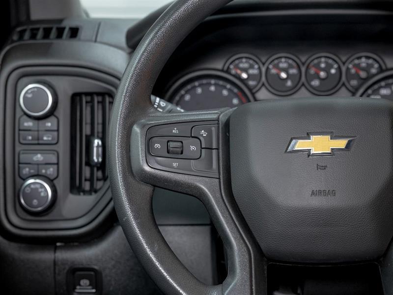 chevrolet Silverado 1500 2023 - 17