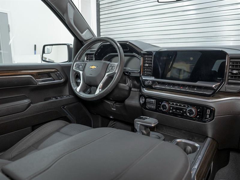 chevrolet Silverado 1500 2023 - 15