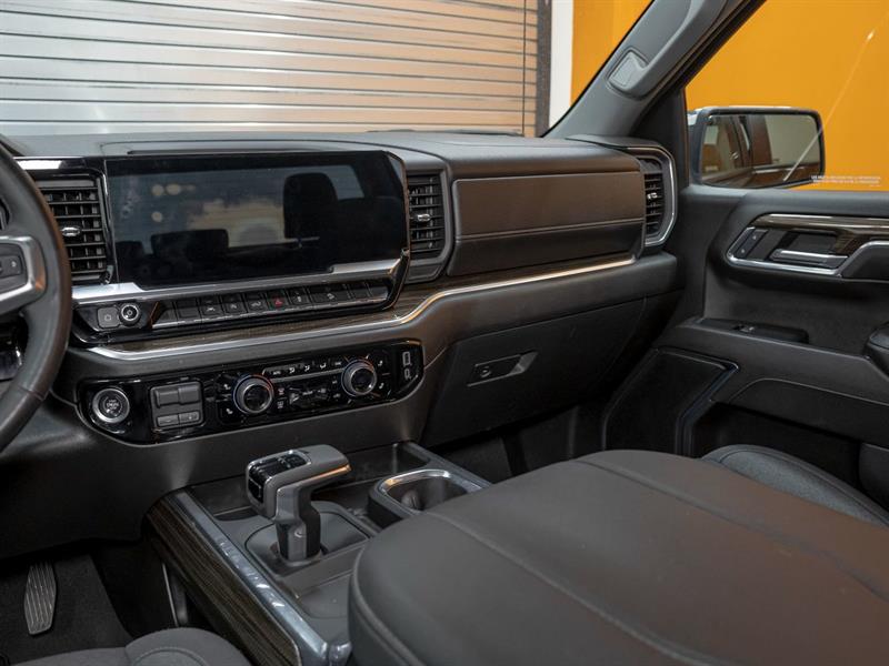 chevrolet Silverado 1500 2023 - 21