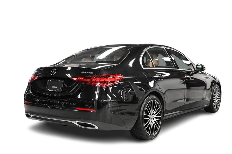 mercedes-benz C300 2023 - 12