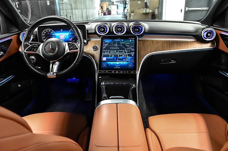 mercedes-benz C300 2023 - 21