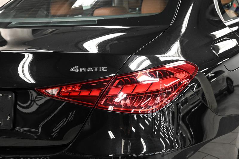 mercedes-benz C300 2023 - 35