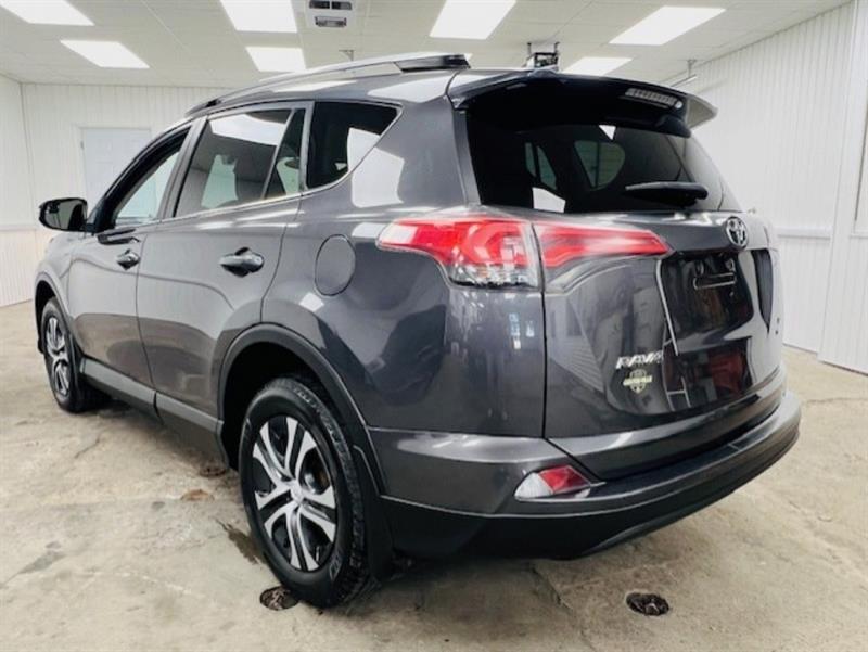 toyota RAV4 2017 - 9