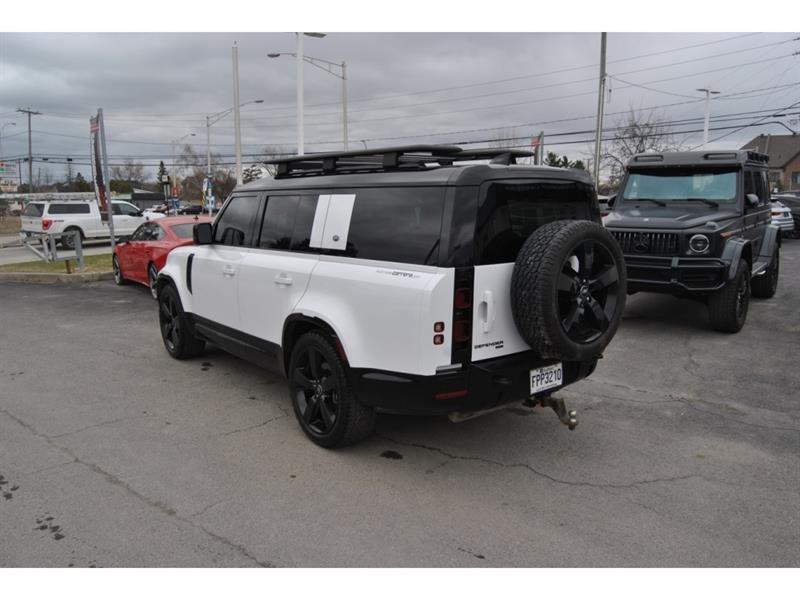 2023 Land Rover Defender - Image 3