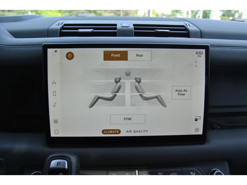2023 Land Rover Defender - Image 25