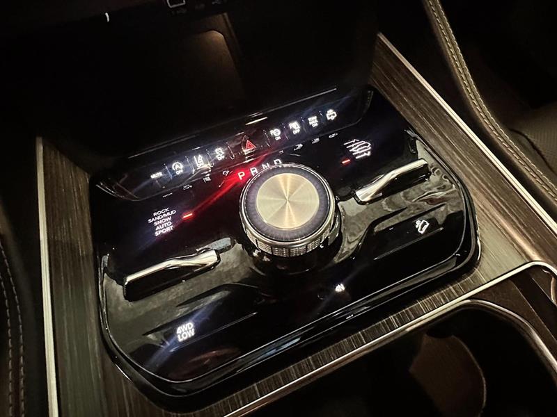 jeep Wagoneer L 2023 - 15