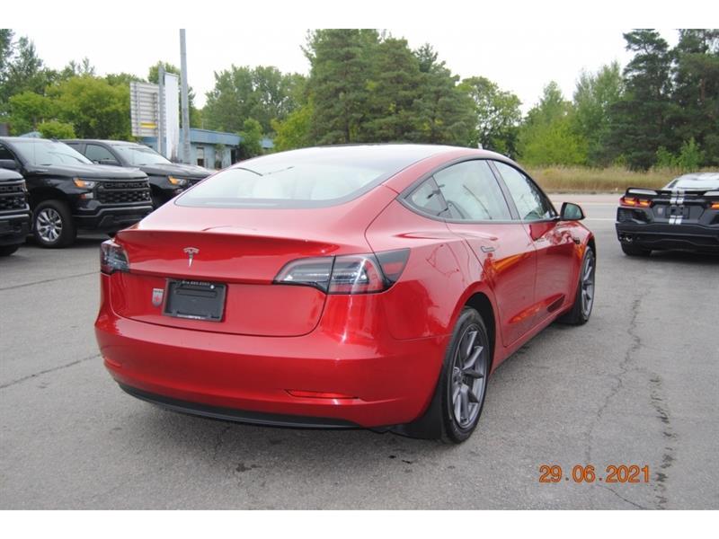 2023 Tesla Model 3 - Image 6