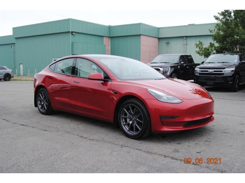 2023 Tesla Model 3 - Image 8