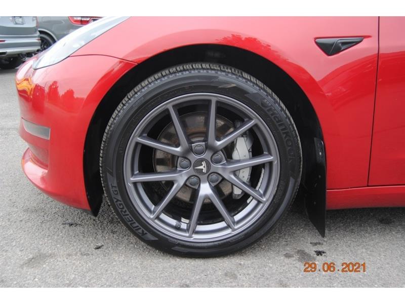 2023 Tesla Model 3 - Image 10