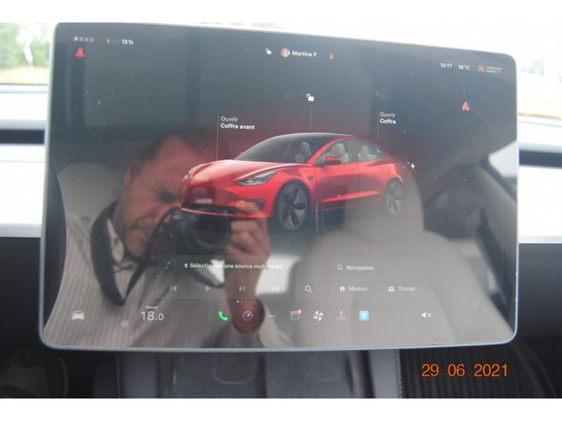 2023 Tesla Model 3 - Image 17