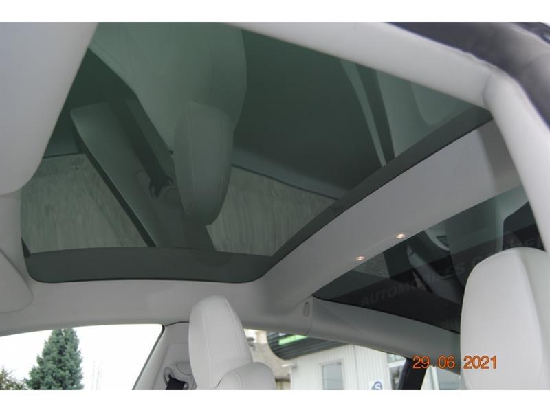 2023 Tesla Model 3 - Image 18