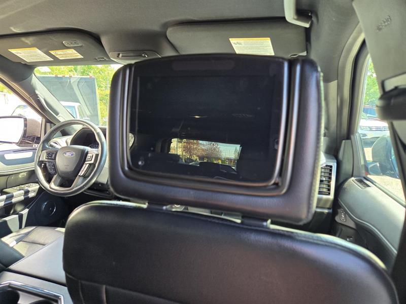 2020 Ford Expedition - Image 13