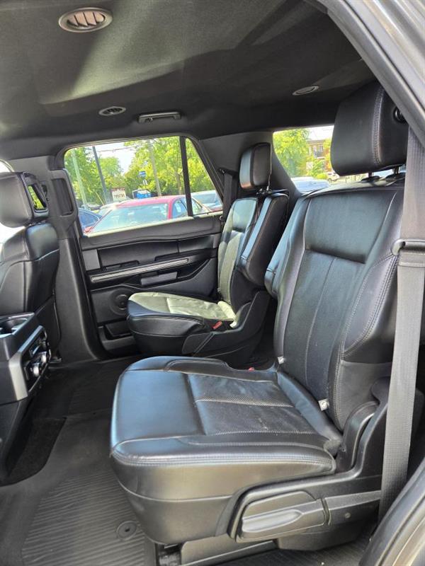 2020 Ford Expedition - Image 17