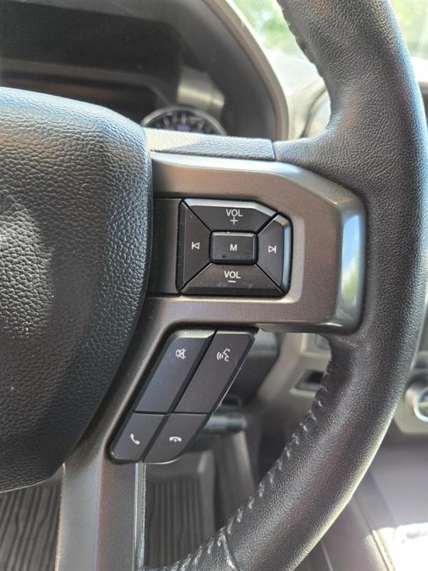 2020 Ford Expedition - Image 26