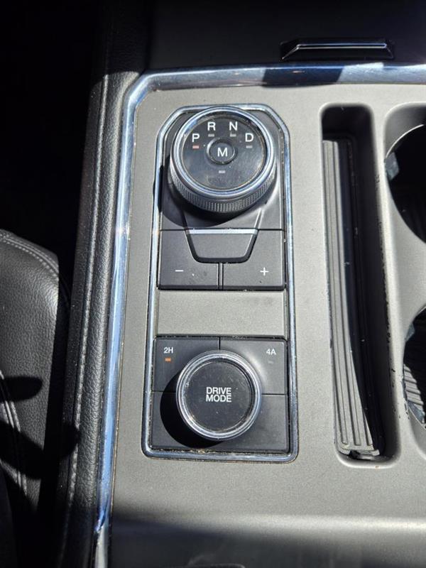 2020 Ford Expedition - Image 27