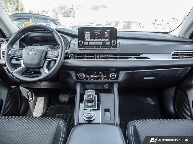mitsubishi Outlander 2024 - 17