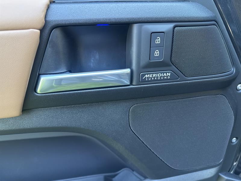 land rover Defender 2025 - 15