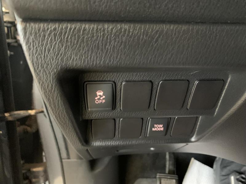 nissan Pathfinder 2015 - 19