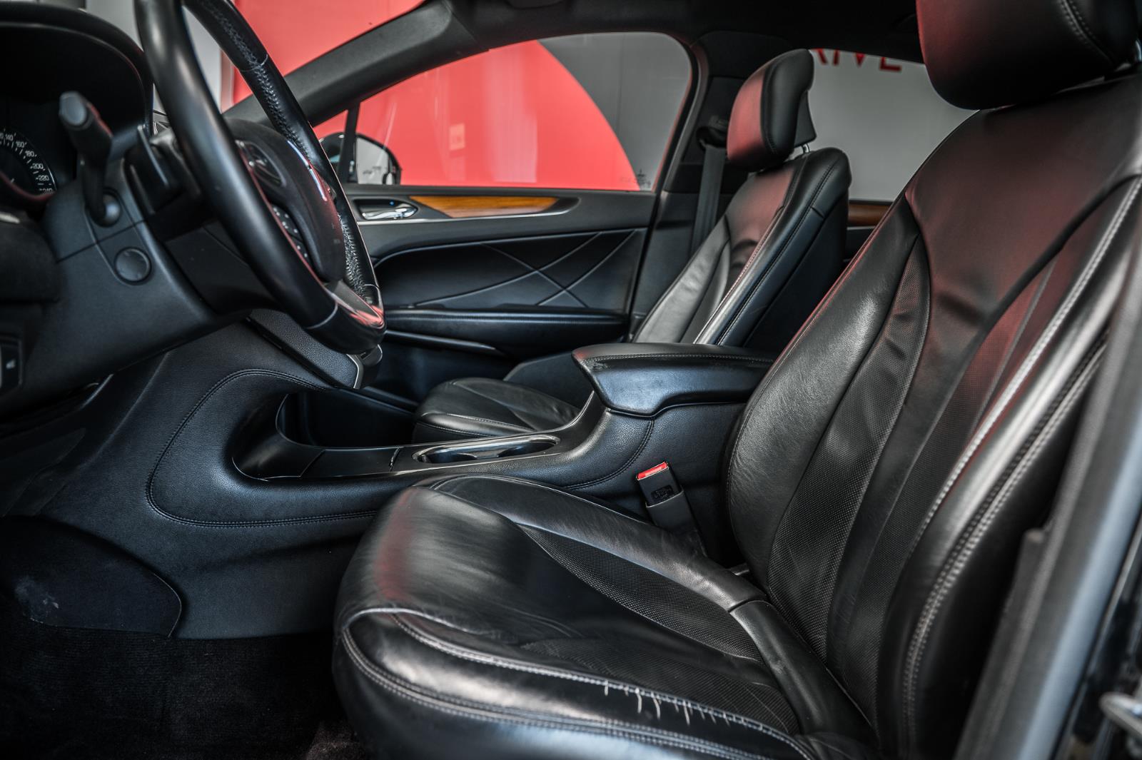 lincoln MKC 2017 - 23