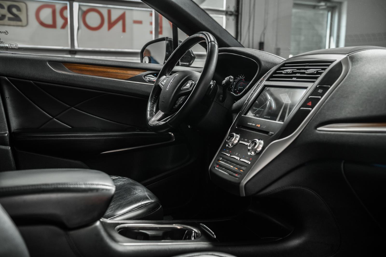 lincoln MKC 2017 - 39