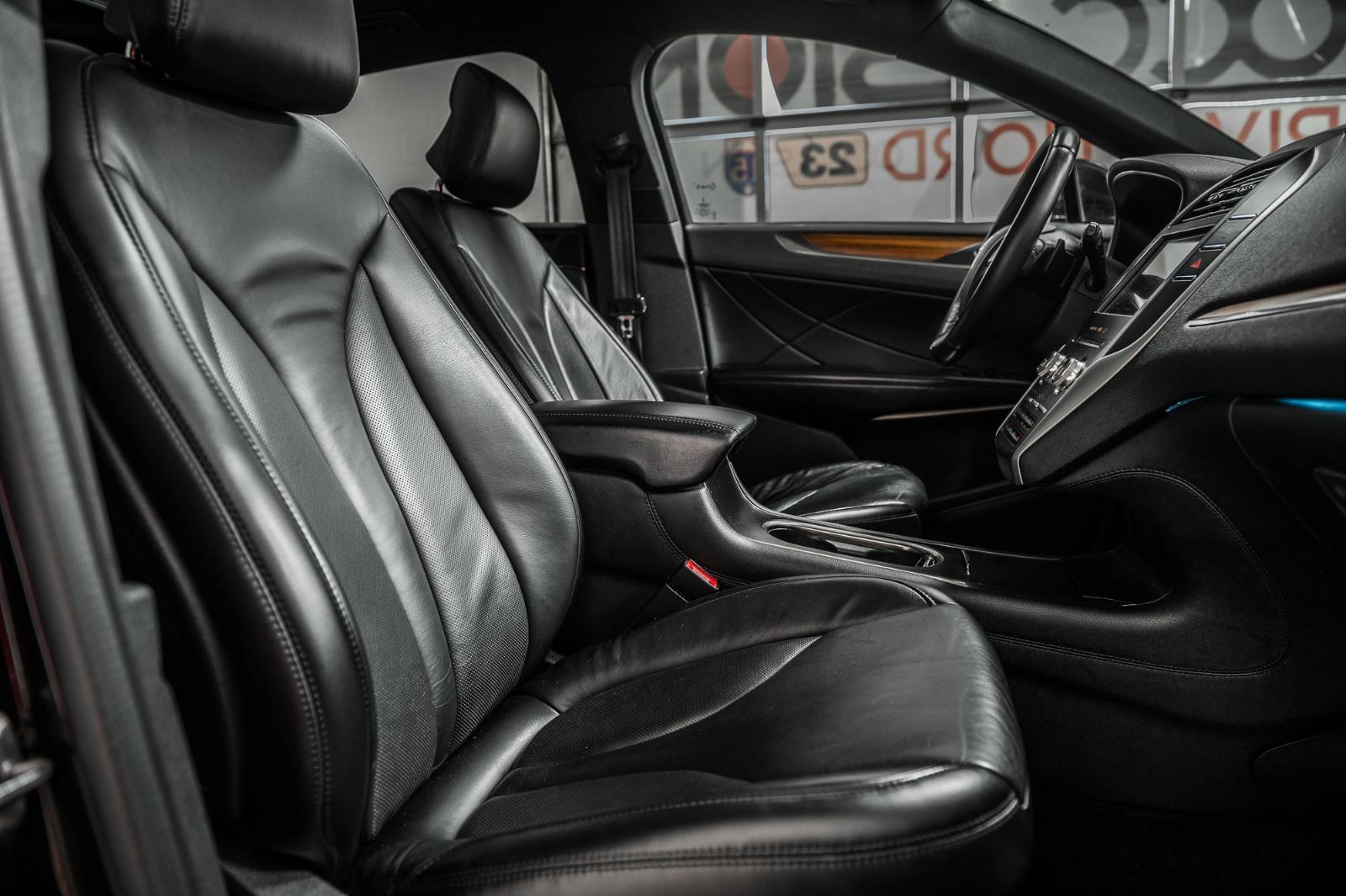 lincoln MKC 2017 - 40