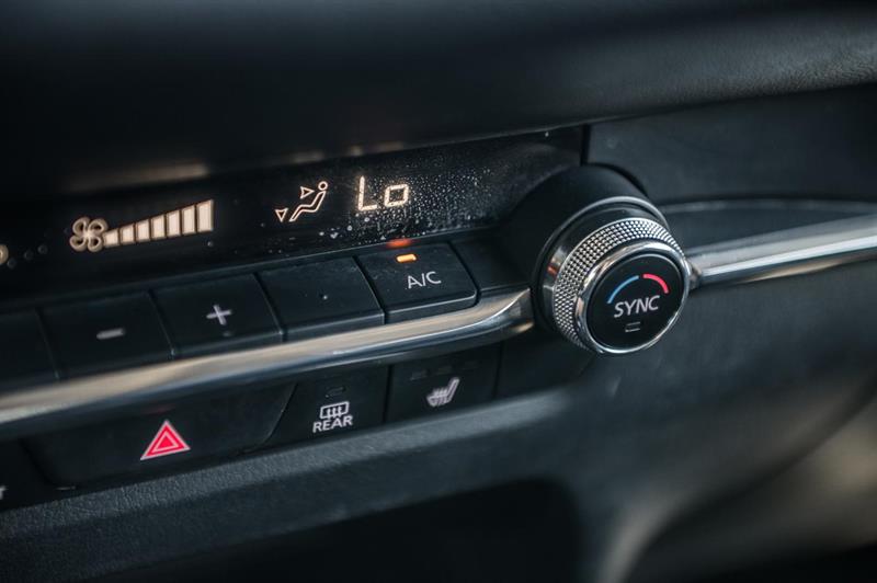 mazda CX-30 2023 - 24