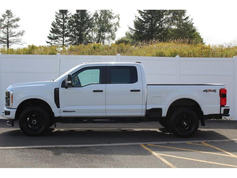 ford F-250 2025 - 38