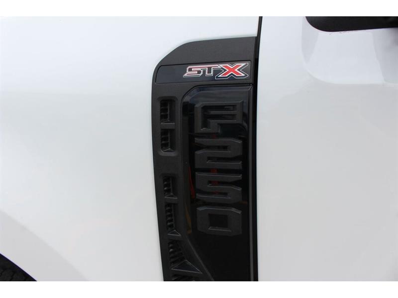 ford F-250 2025 - 43