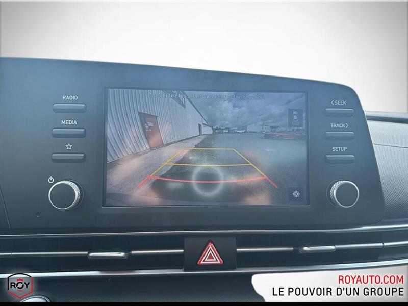 hyundai Elantra 2022 - 16