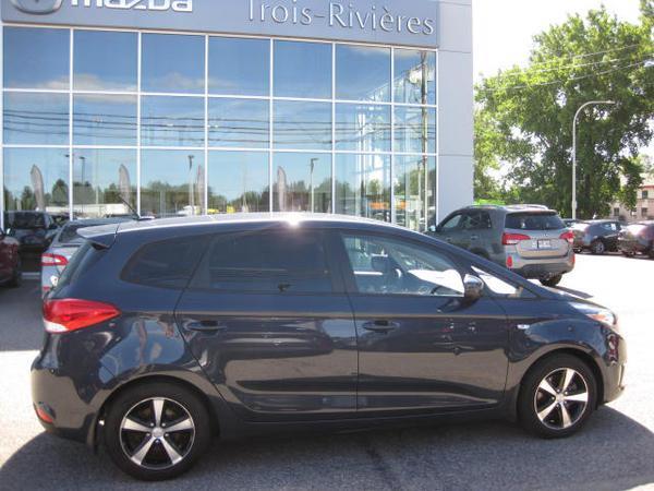 kia Rondo 2015 - 6
