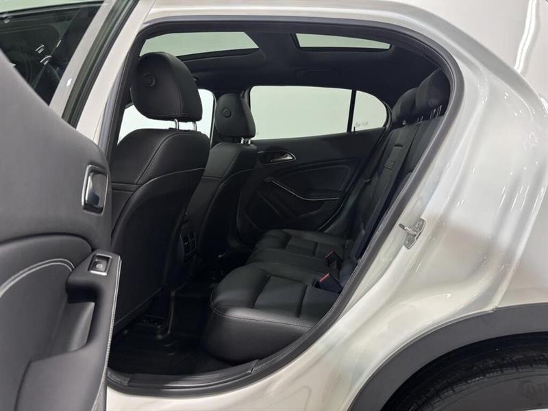 mercedes-benz GLA250 2019 - 14