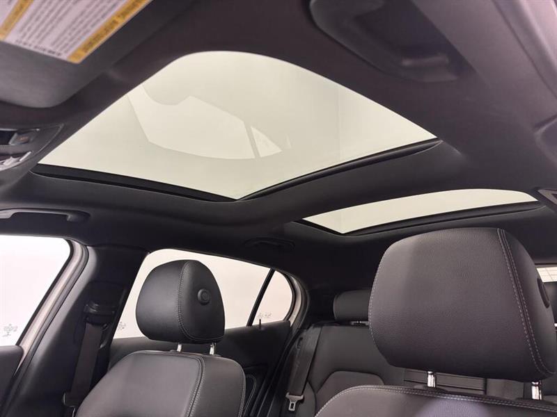 mercedes-benz GLA250 2019 - 16